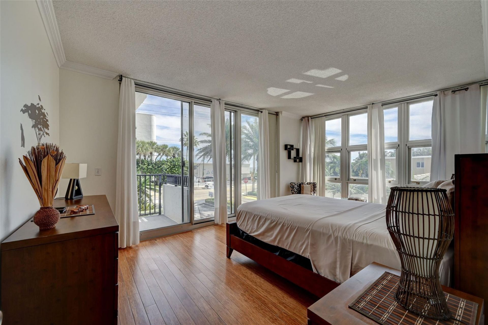 525 N Ocean Boulevard, Unit T-2, Pompano Beach, FL 33062 Photo