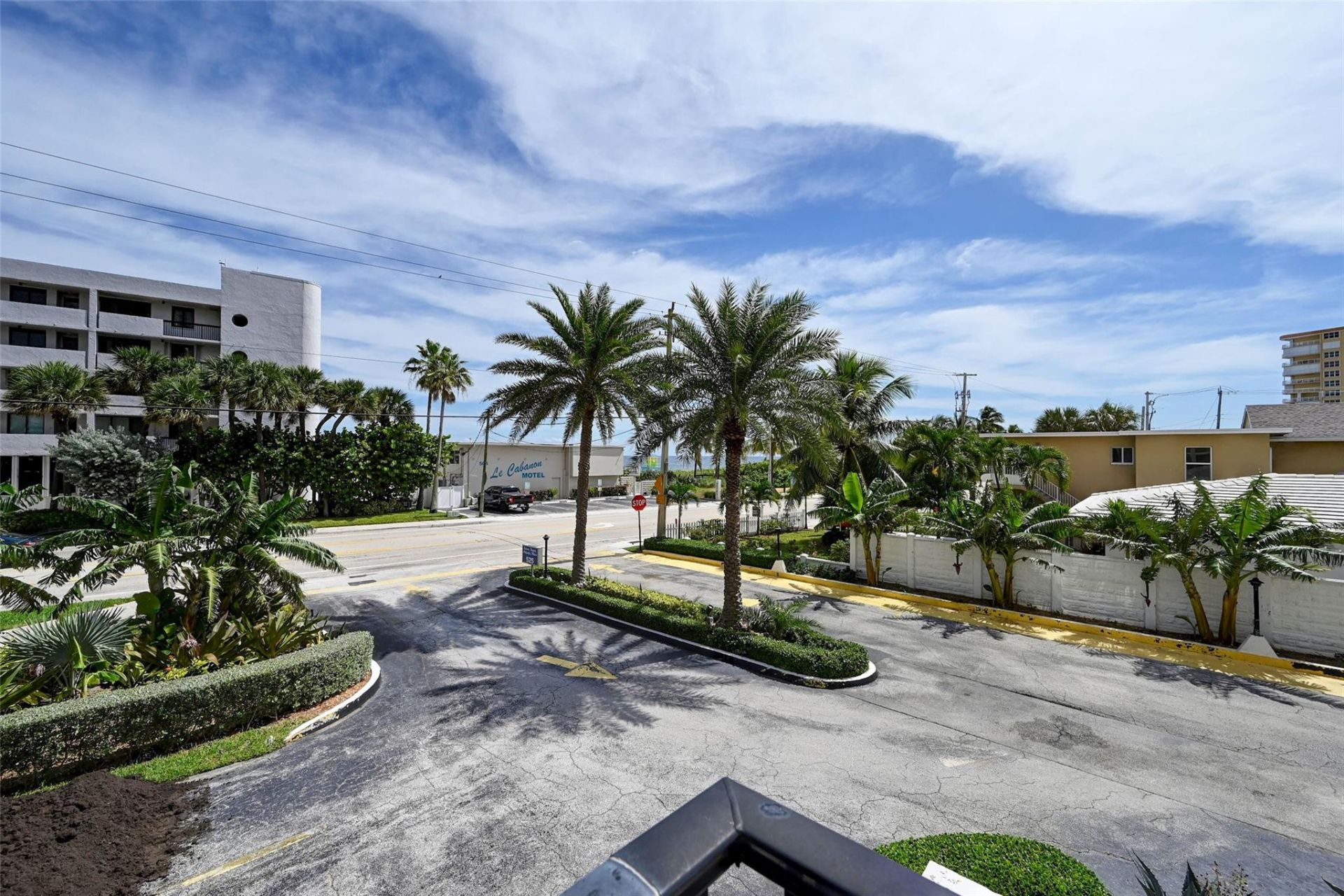 525 N Ocean Boulevard, Unit T-2, Pompano Beach, FL 33062 Photo