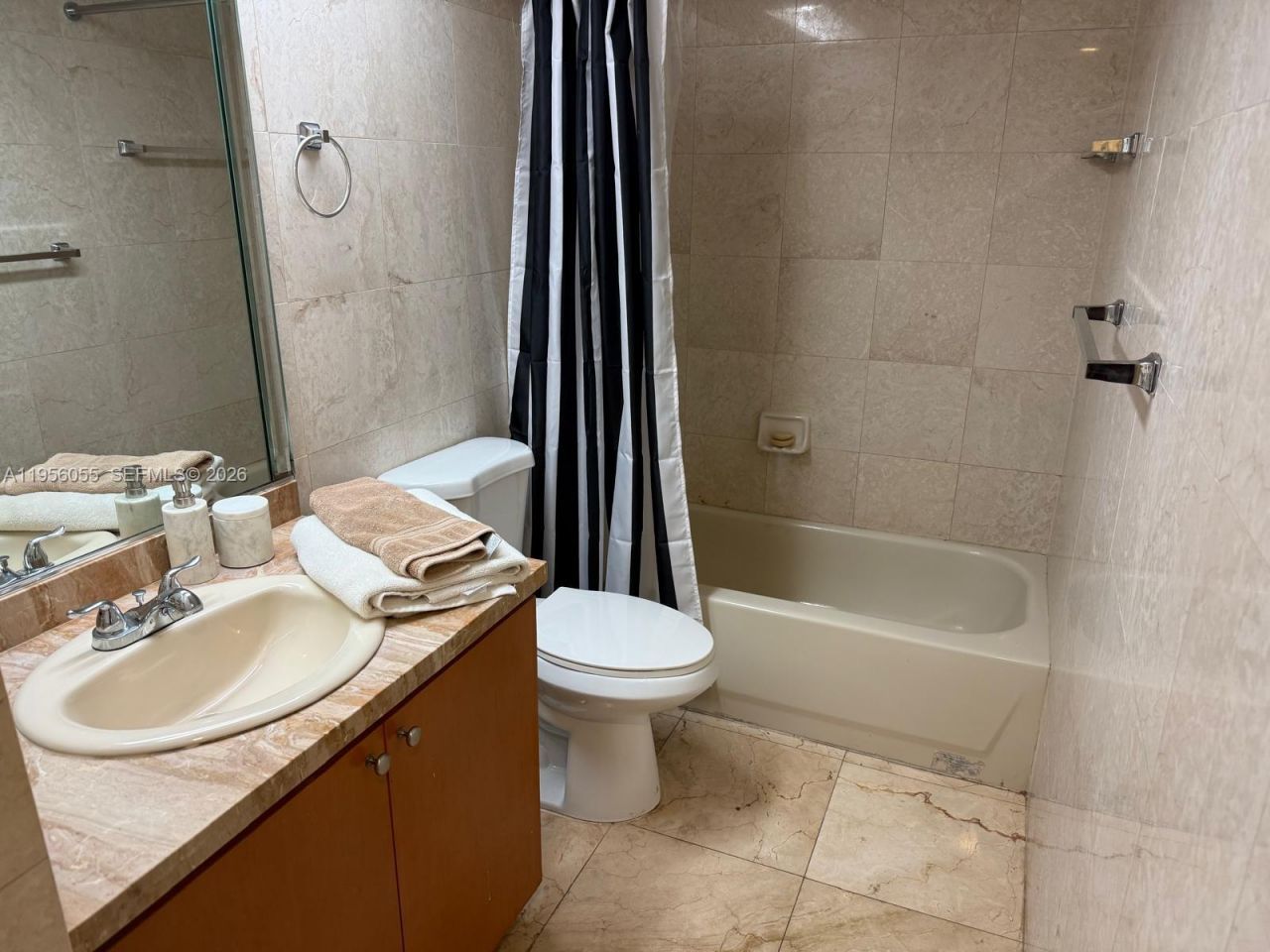 5401 Collins Ave , Unit 107, Miami Beach, FL 33140 Photo