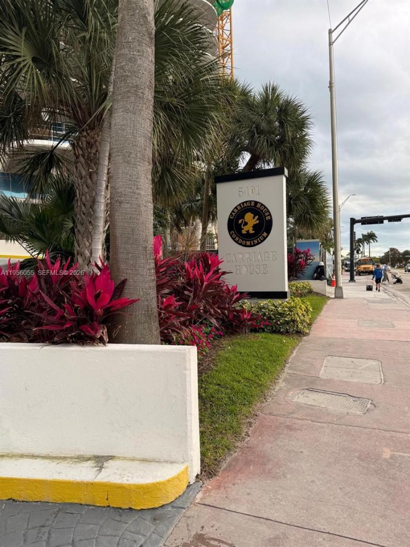 5401 Collins Ave , Unit 107, Miami Beach, FL 33140 Photo