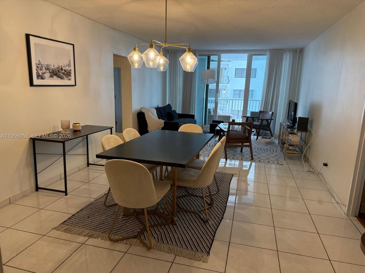 5401 Collins Ave , Unit 107, Miami Beach, FL 33140 Photo