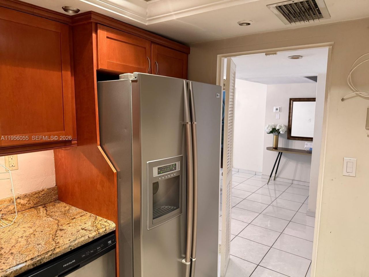 5401 Collins Ave , Unit 107, Miami Beach, FL 33140 Photo