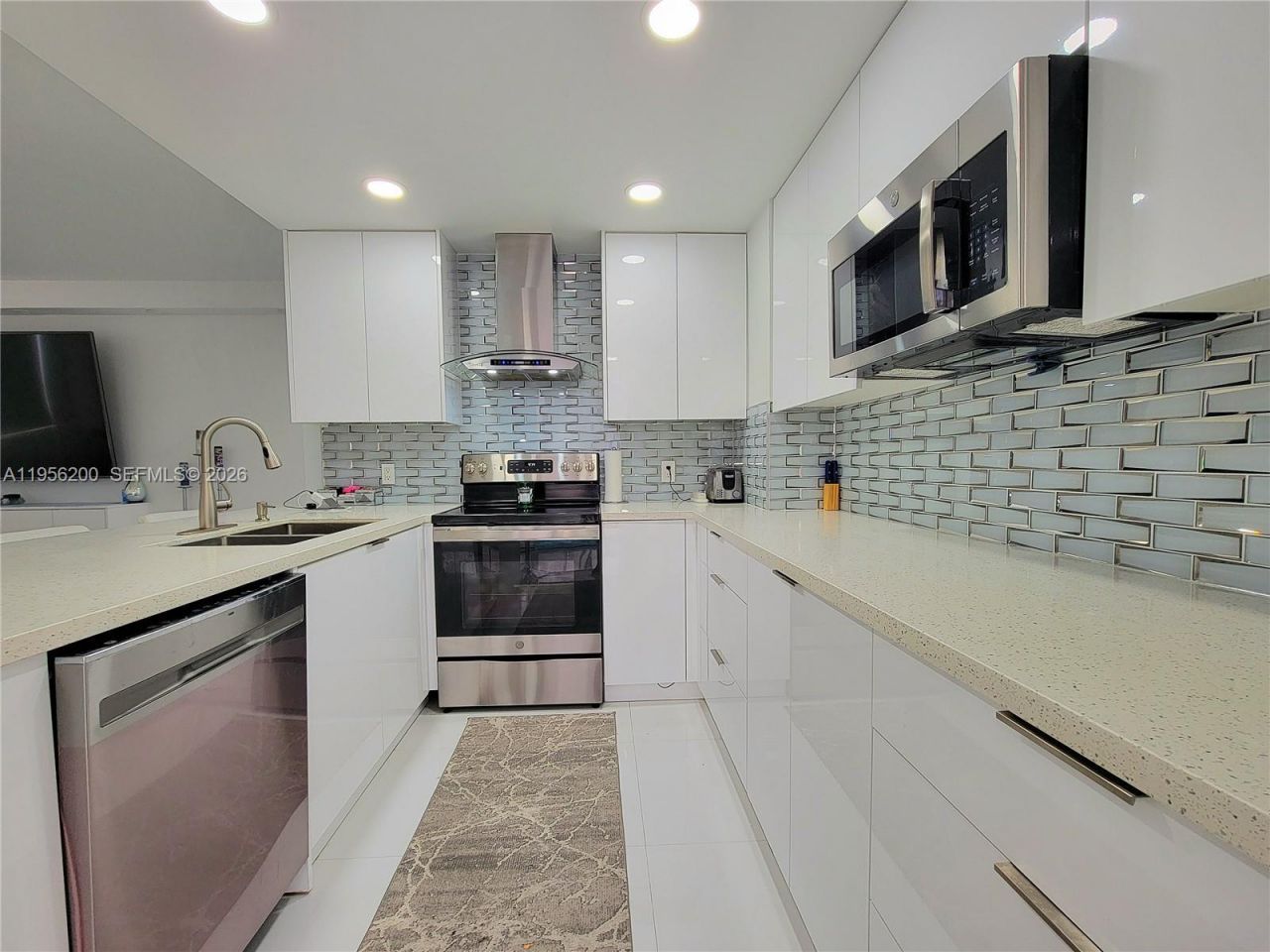 3505 S Ocean Dr, Unit 901, Hollywood, FL 33019 Photo