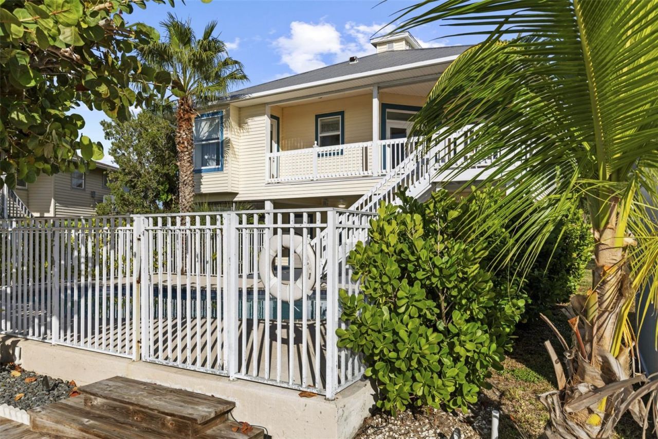 2291 Palm Avenue, Saint James City, FL 33956 Photo