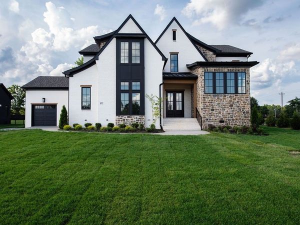 102 Autumn Breeze Dr , Mount Juliet, TN 37122