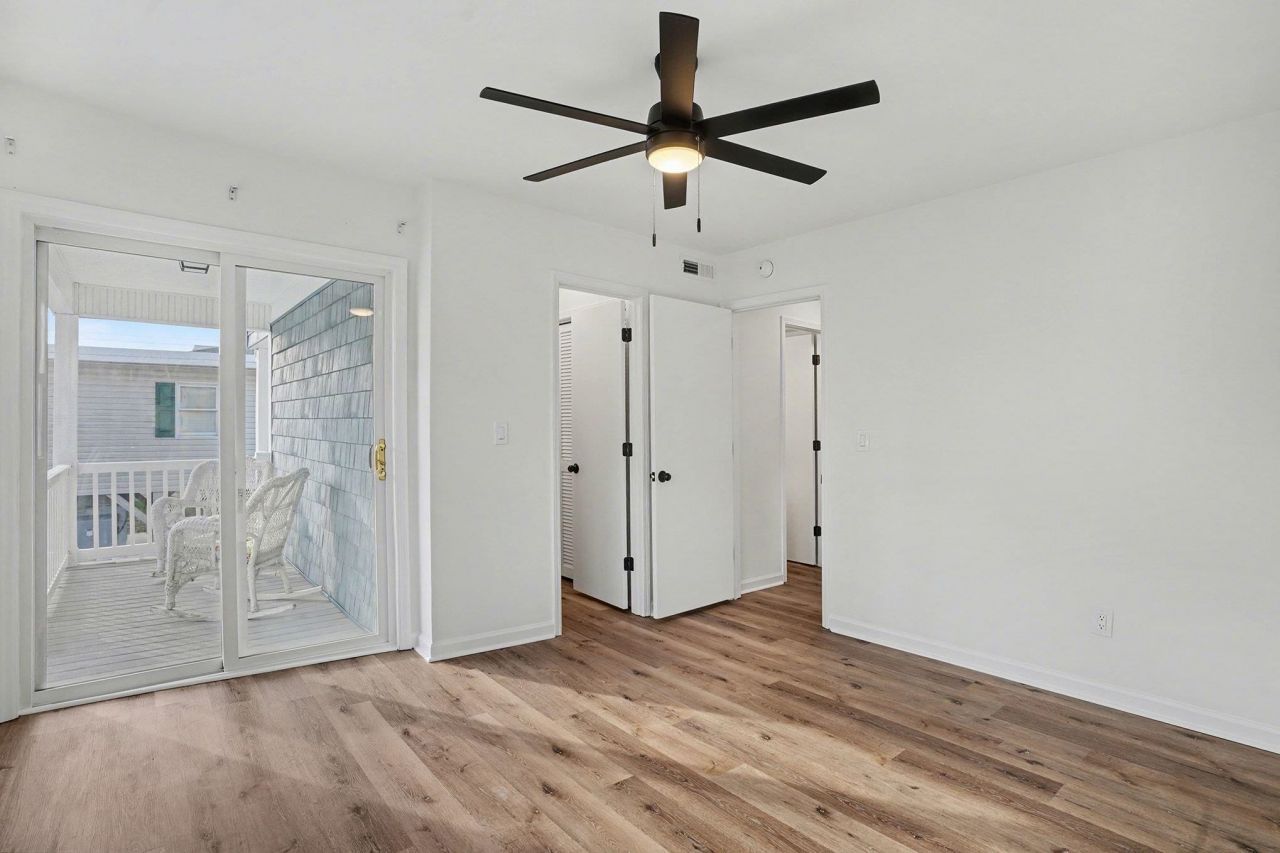 206 56th Ave. N Photo 10