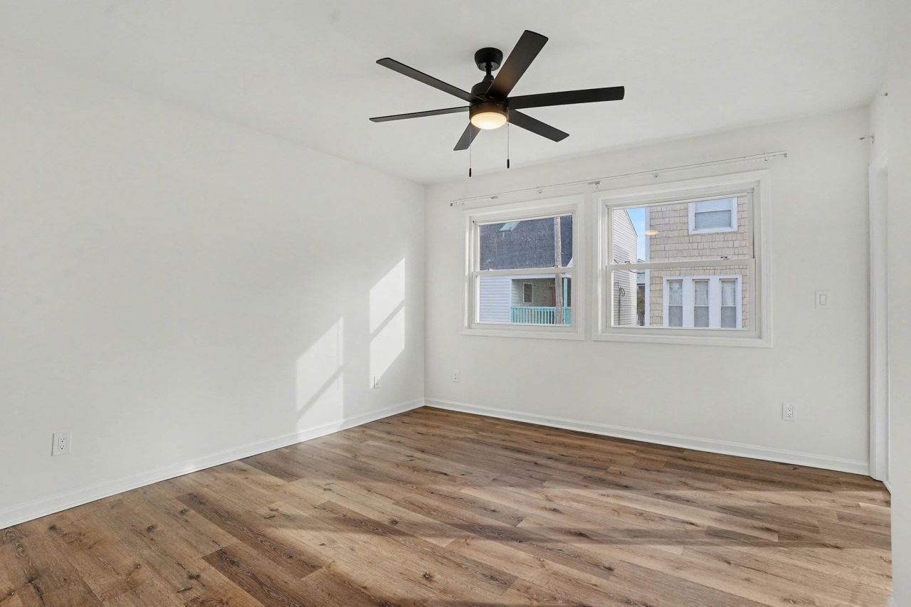 206 56th Ave. N Photo 11