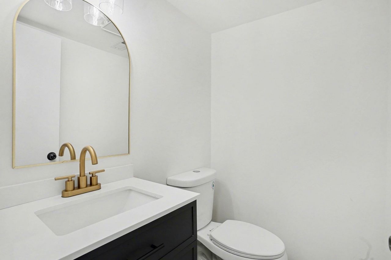 206 56th Ave. N Photo 13