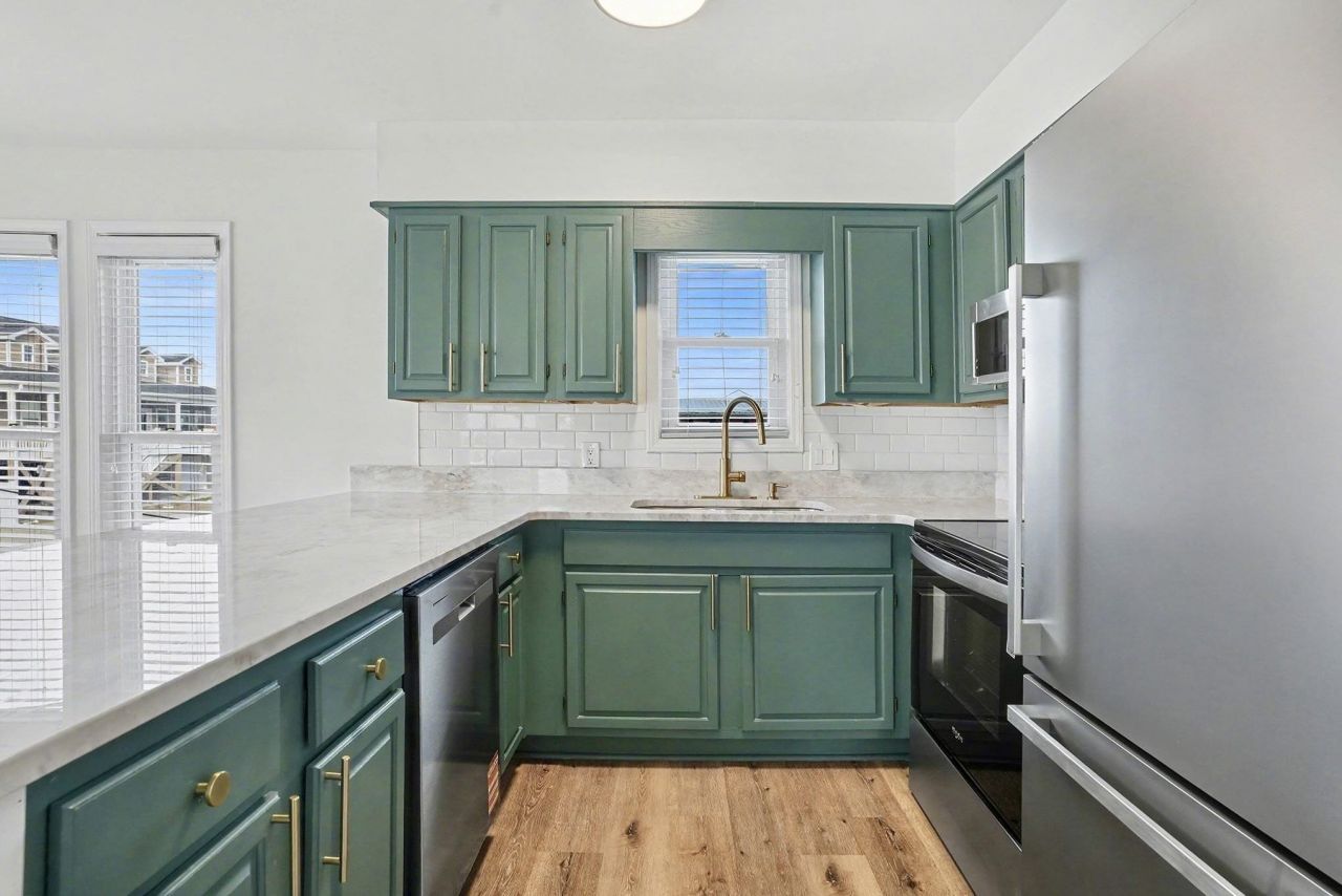 206 56th Ave. N Photo 6