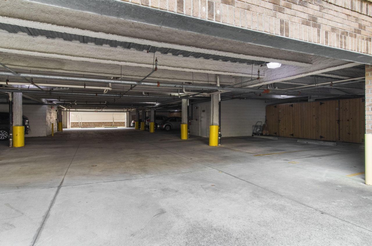 2244 Ashley Crossing Drive Photo 33