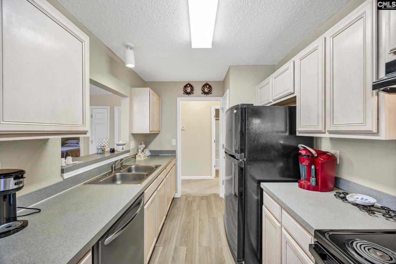 108 Autumn Run Circle E Photo 17