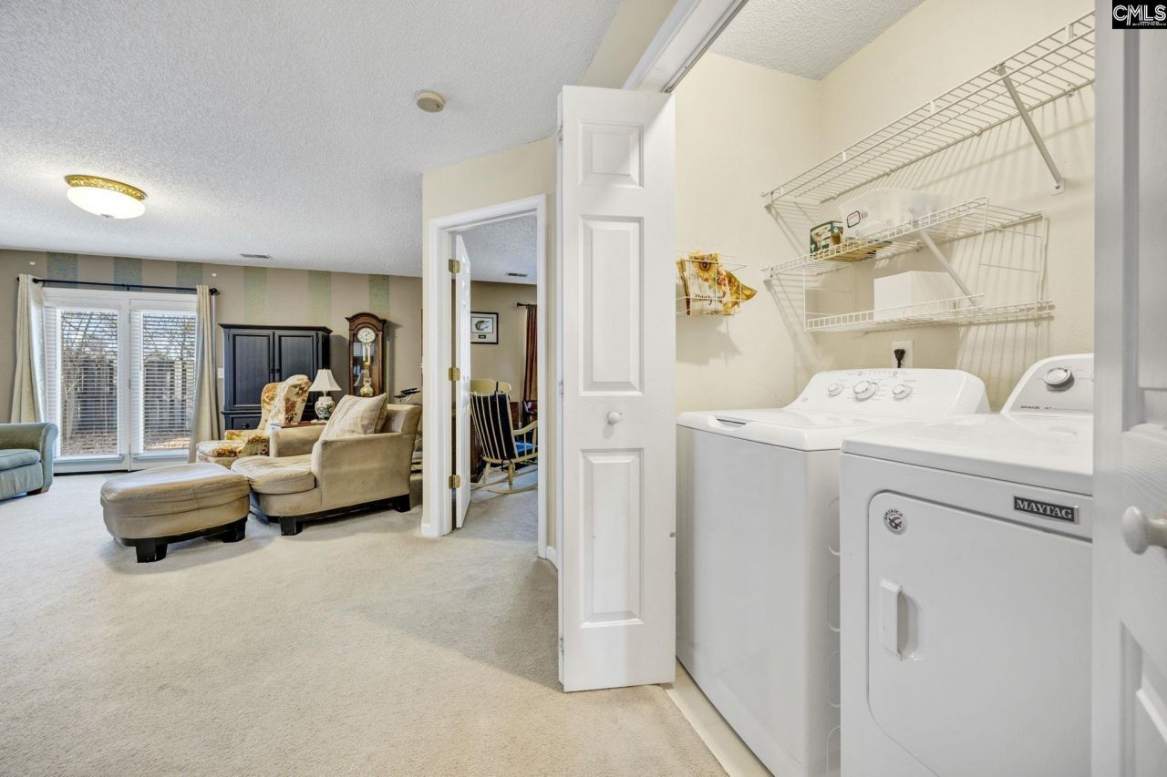 108 Autumn Run Circle E Photo 28