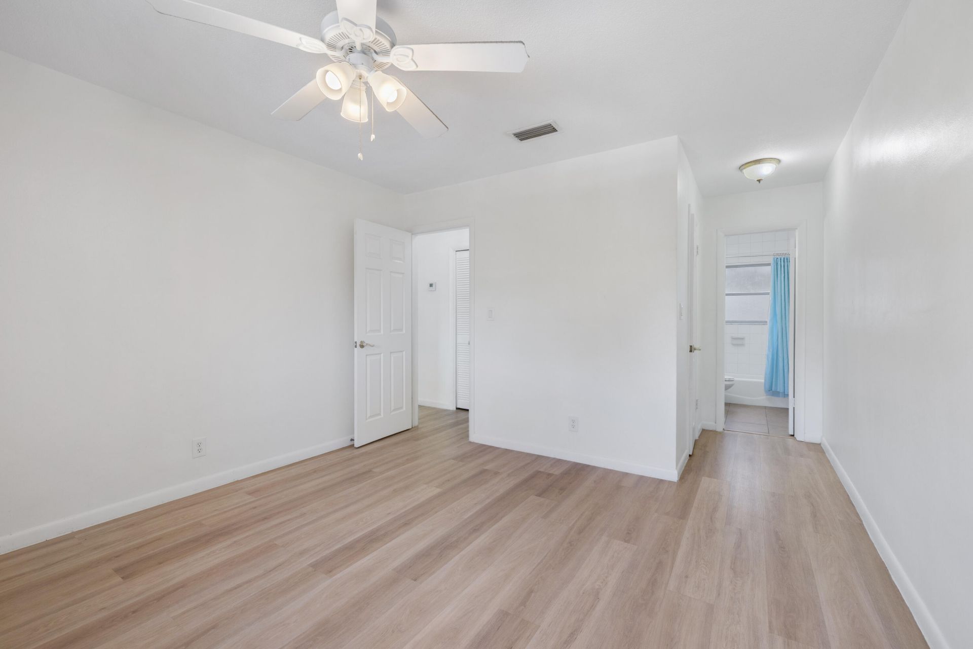 3930 Crystal Lake Drive, Unit 209, Deerfield Beach, FL 33064 Photo