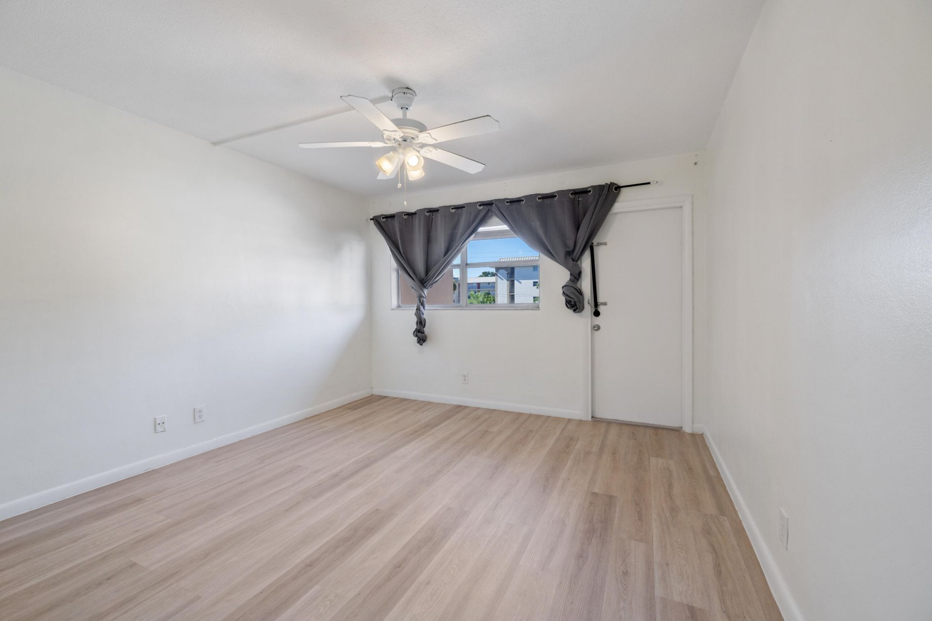 3930 Crystal Lake Drive, Unit 209, Deerfield Beach, FL 33064 Photo