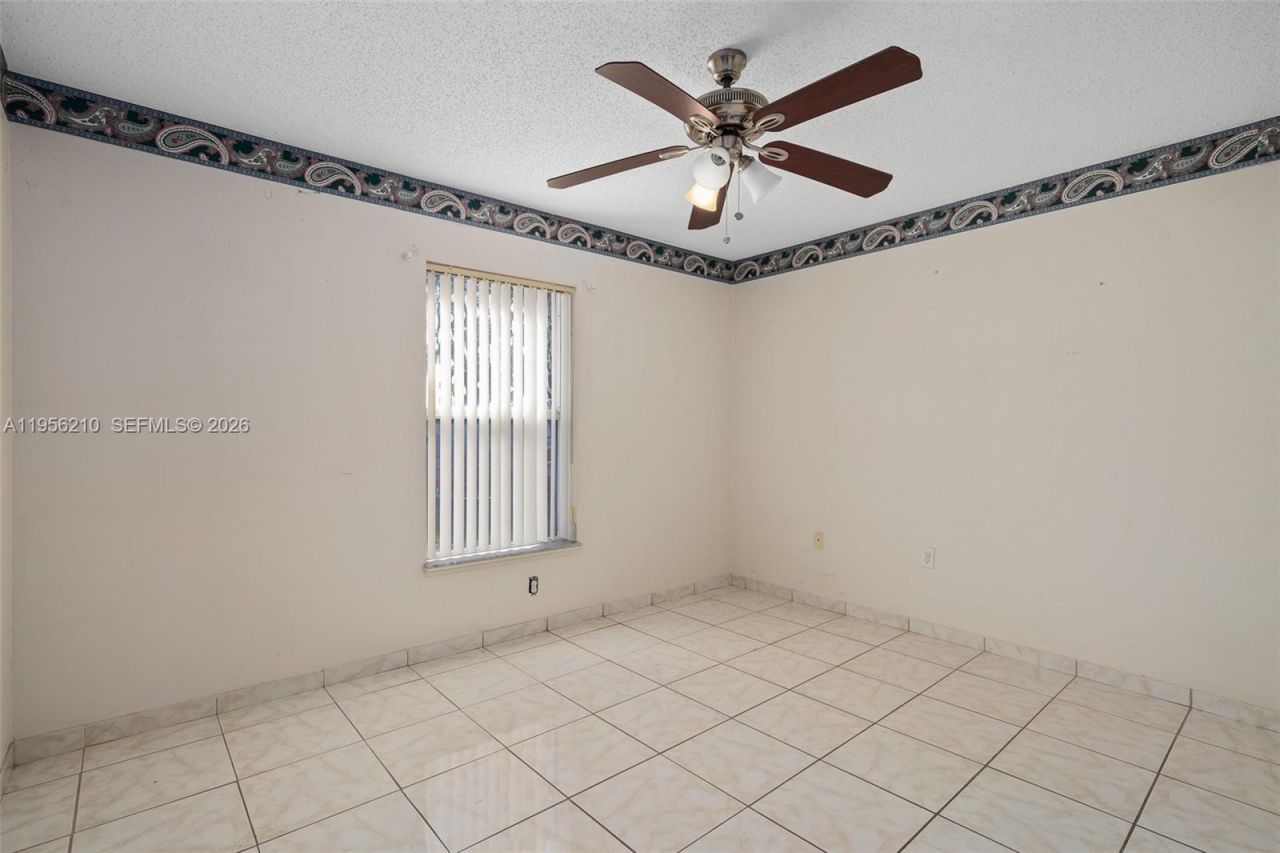 327 Ridge Ct, Apopka, FL 32712 Photo