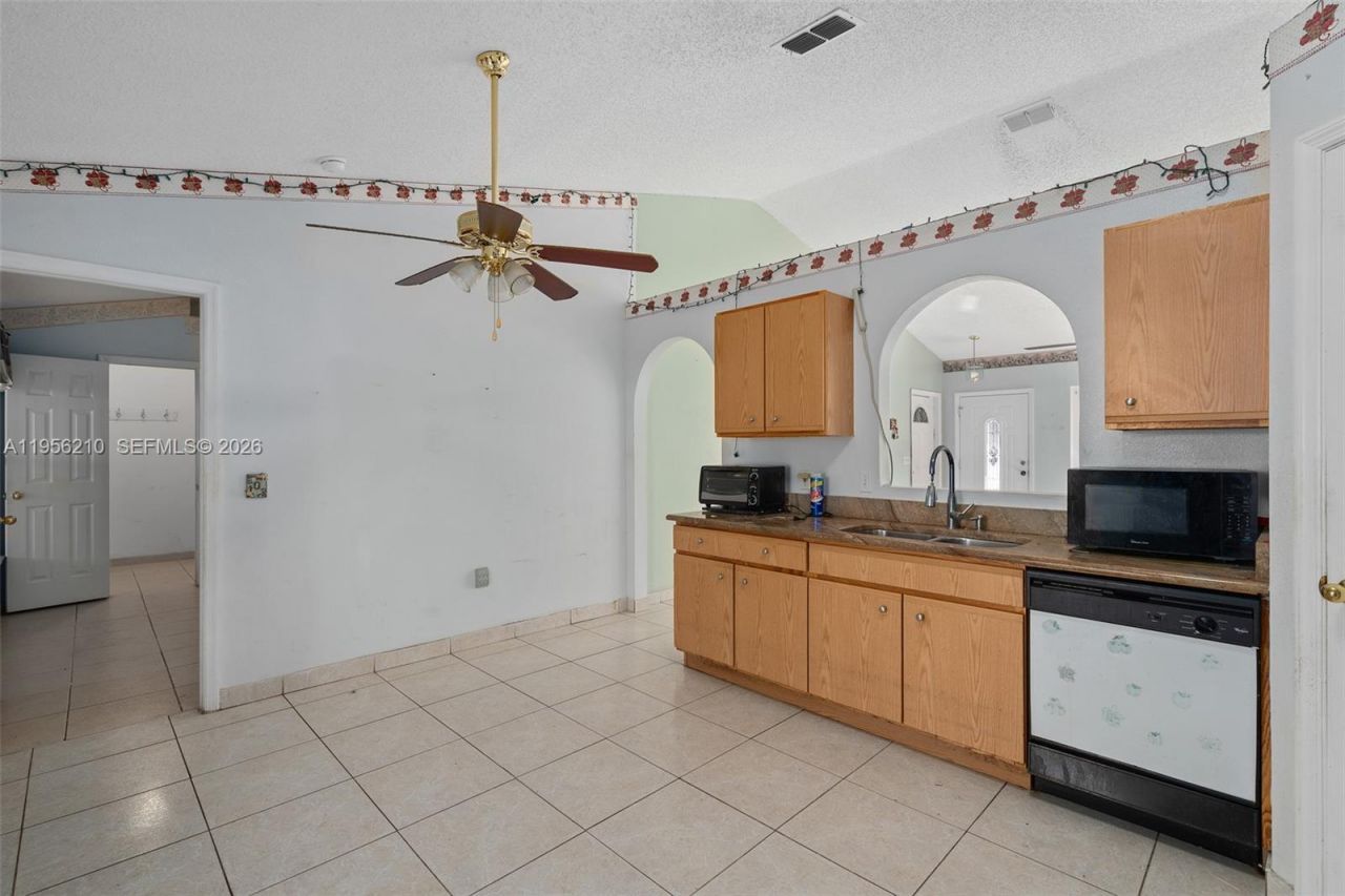 327 Ridge Ct, Apopka, FL 32712 Photo