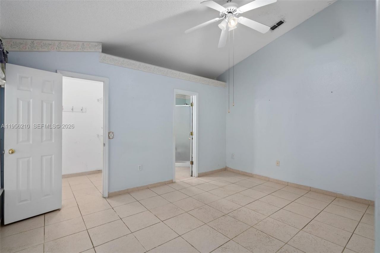 327 Ridge Ct, Apopka, FL 32712 Photo