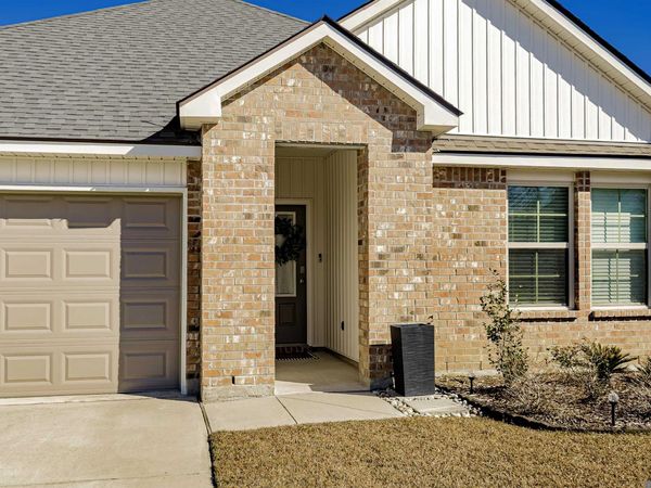 727 Lambot Ave, Zachary, LA 70791