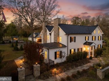 813 PLYMOUTH ROAD, GWYNEDD VALLEY, PA 19437