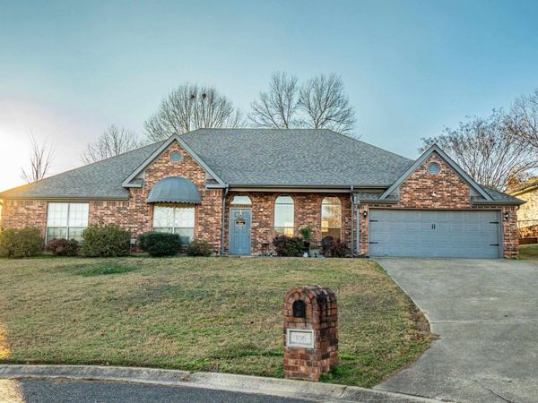 106 Wild Dogwood Trail, Hot Springs, AR 71913