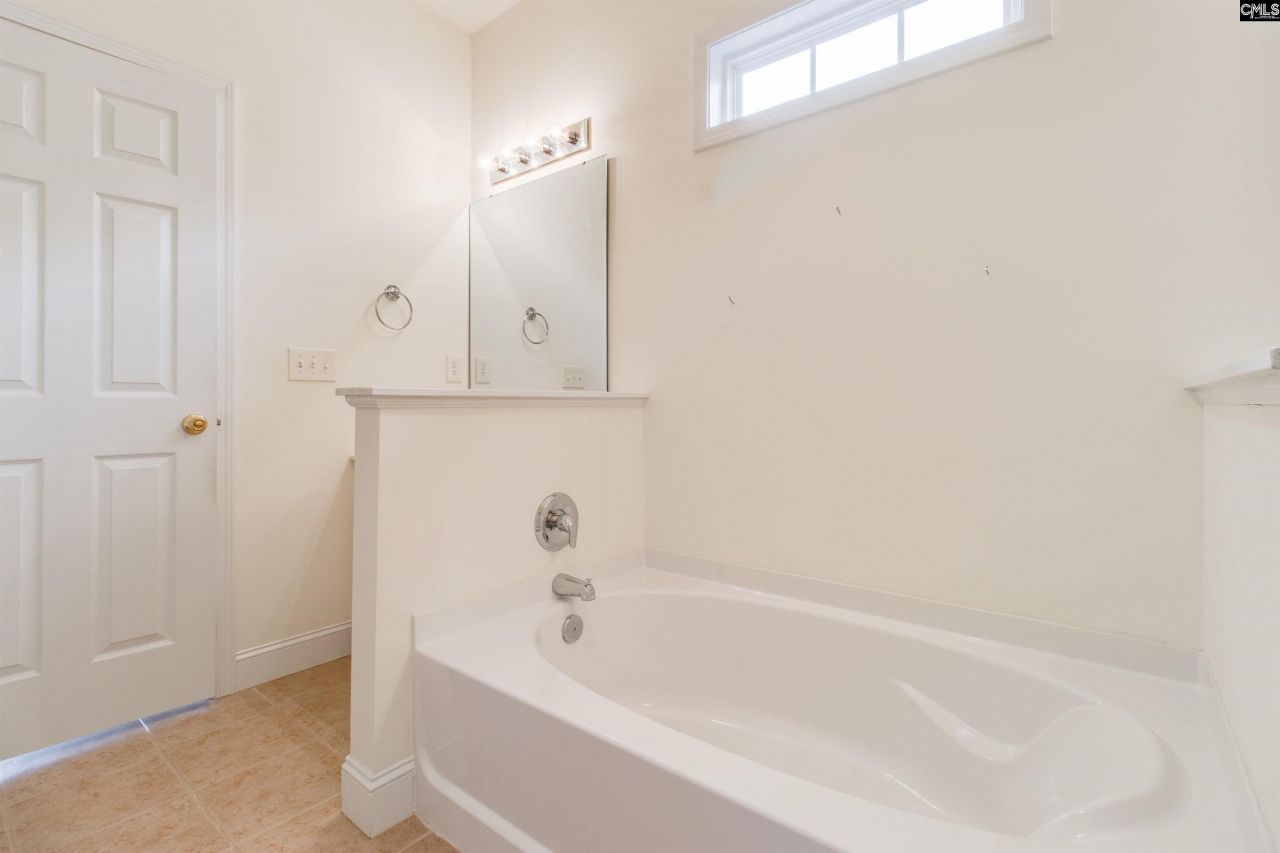 223 Faversham Lane  Photo 23