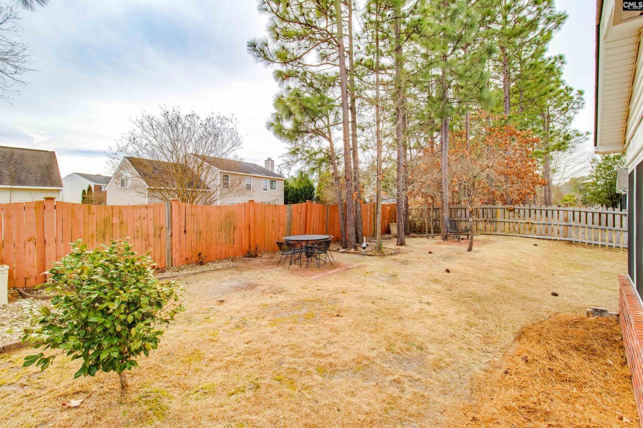 223 Faversham Lane  Photo 33