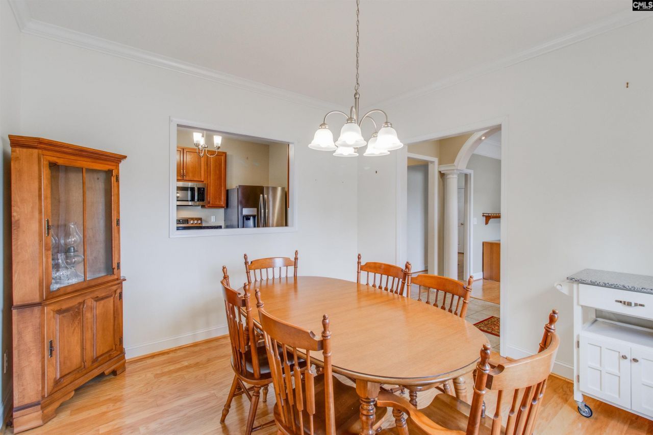 223 Faversham Lane  Photo 7