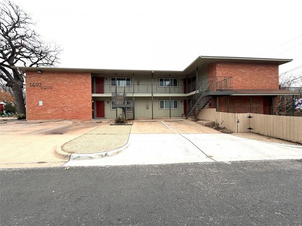 1407 West 39th 1/2 ST, Unit 202, Austin, TX 78756