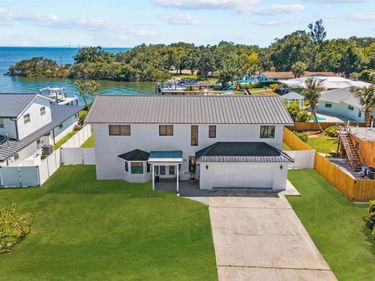 380 COLONY POINT ROAD S, ST PETERSBURG, FL 33705