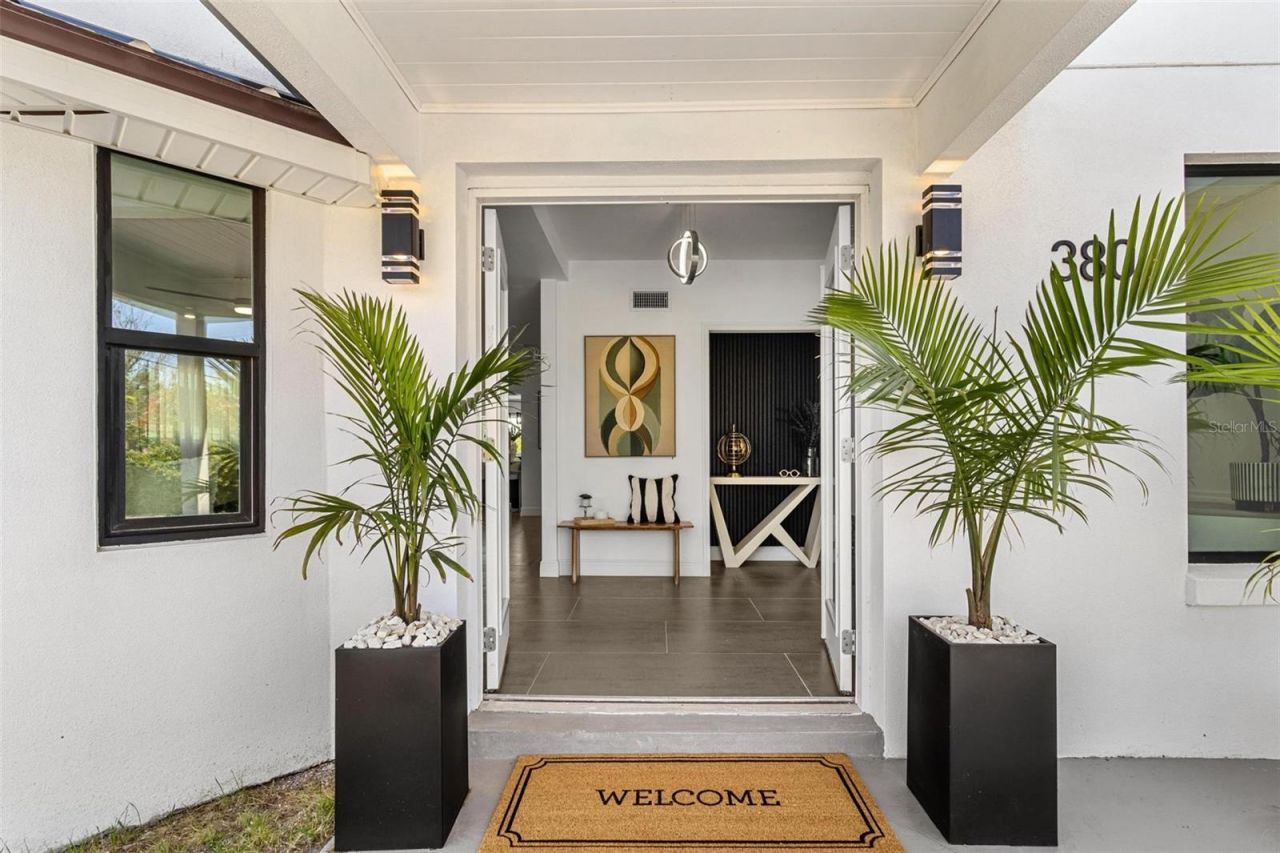 380 Colony Point Road S, Saint Petersburg, FL 33705 Photo