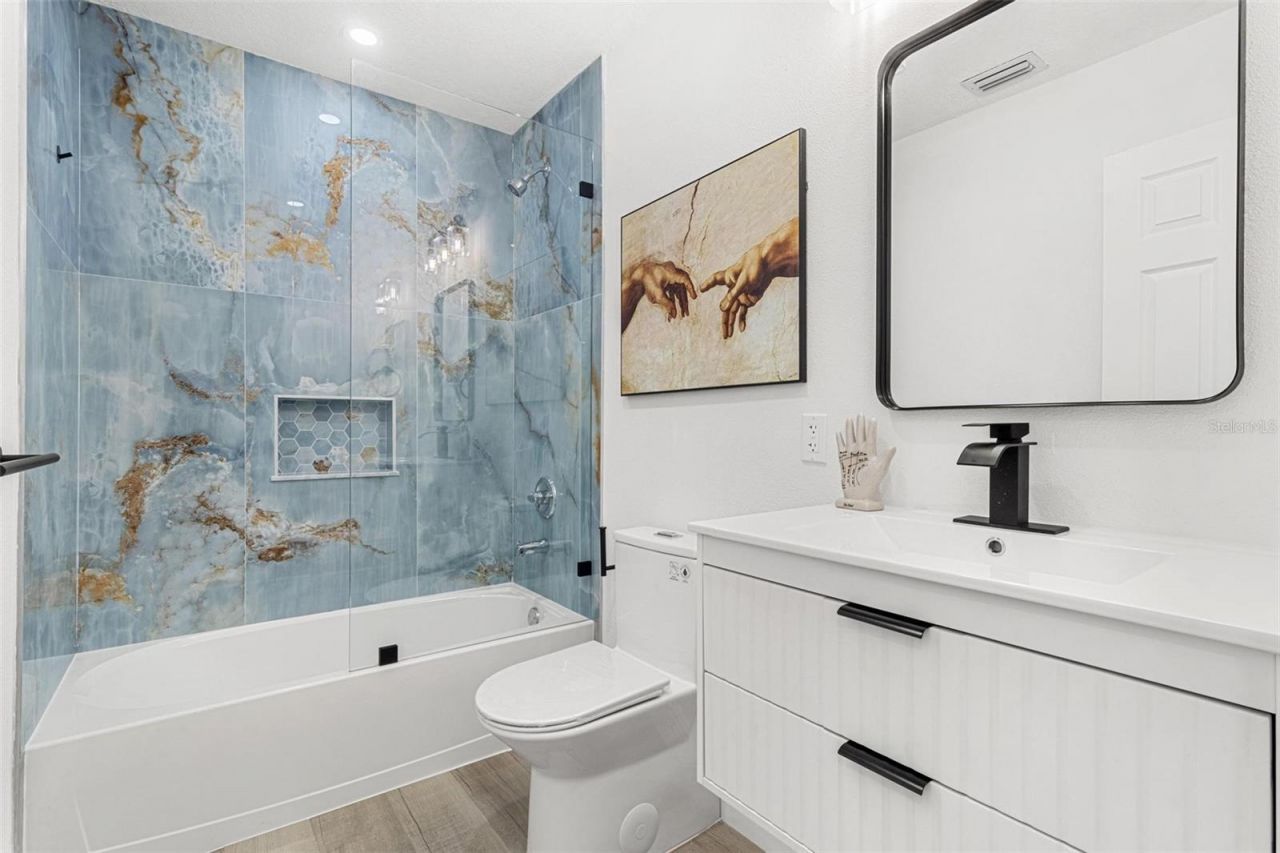 380 Colony Point Road S, Saint Petersburg, FL 33705 Photo