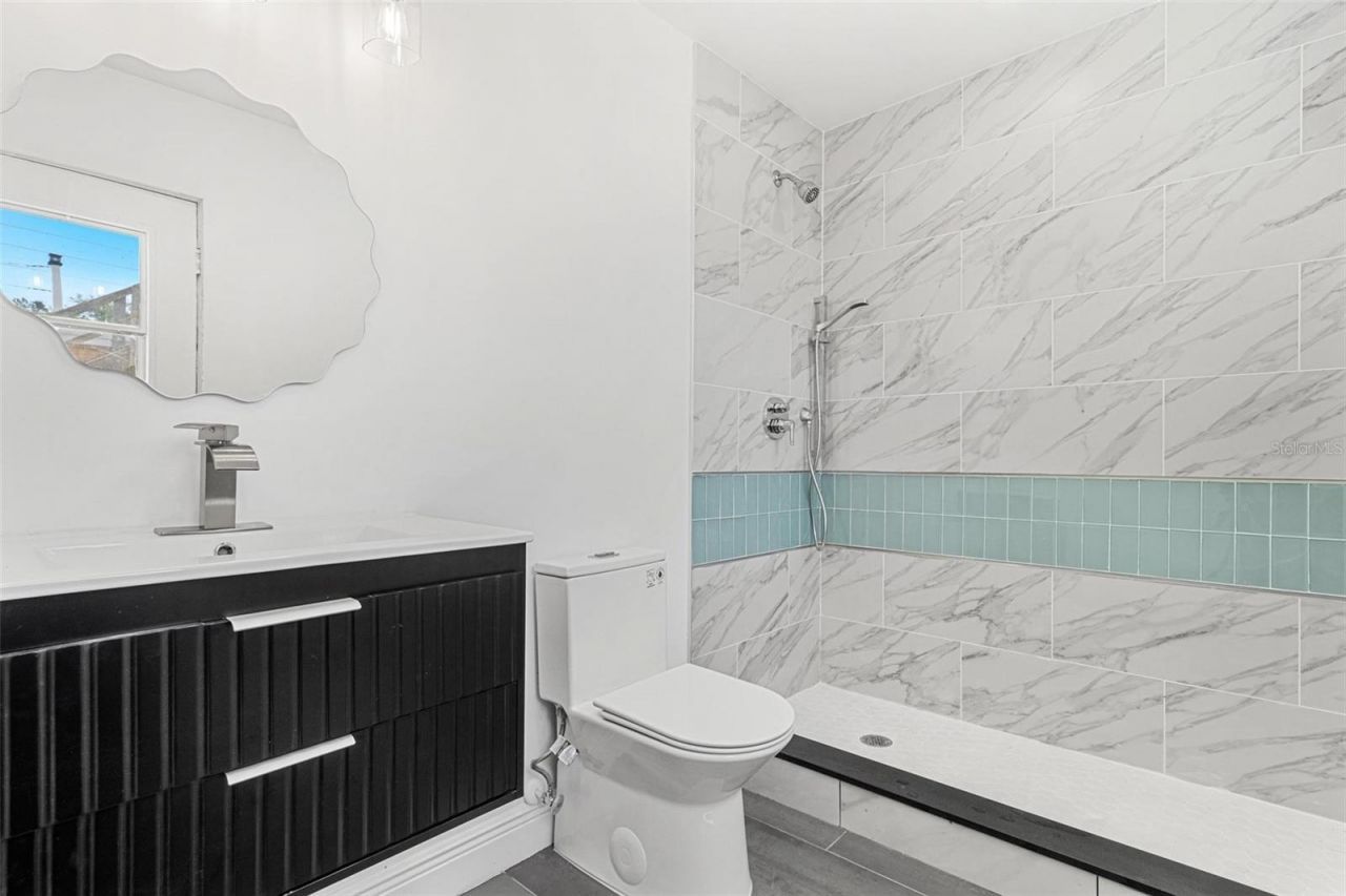 380 Colony Point Road S, Saint Petersburg, FL 33705 Photo