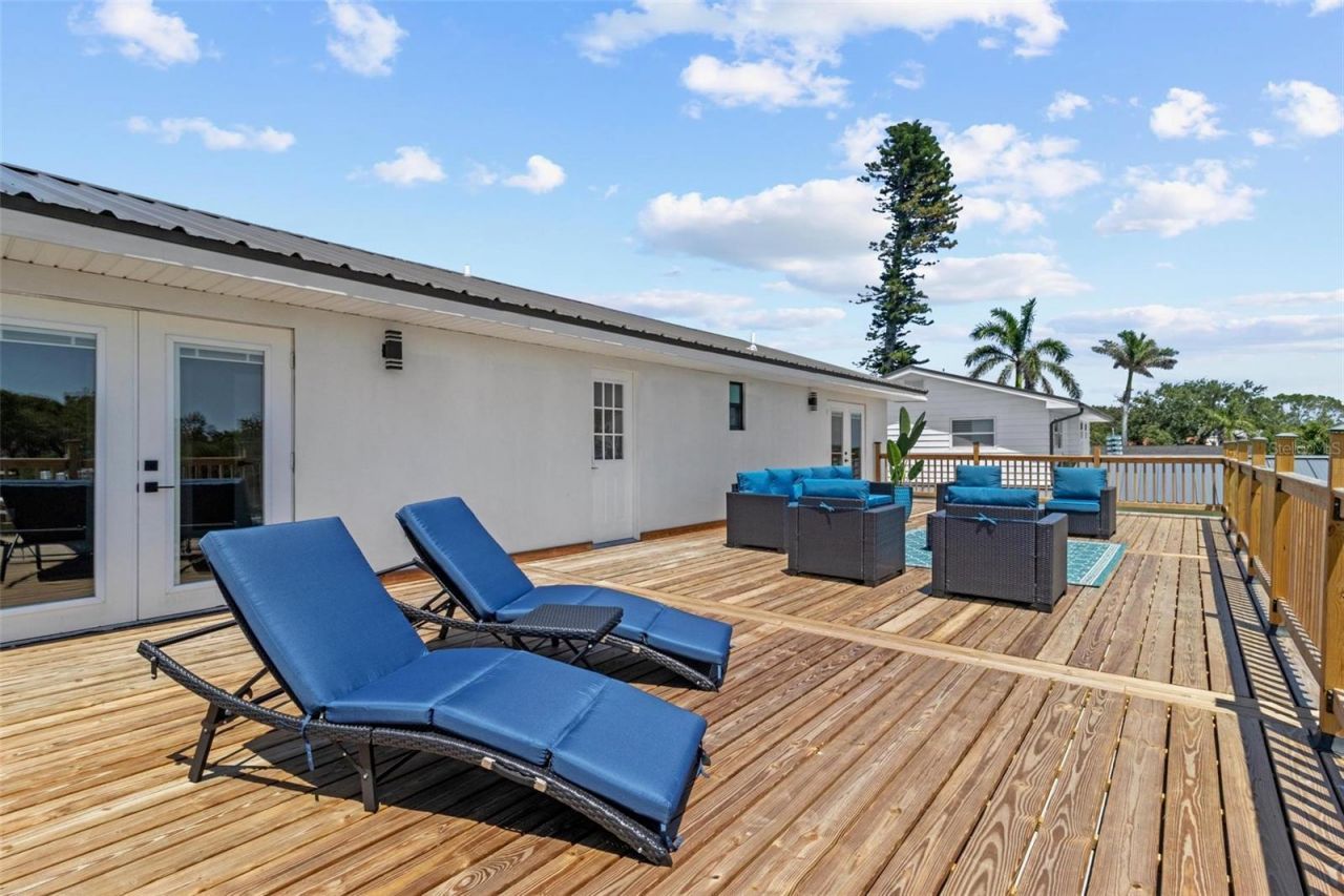 380 Colony Point Road S, Saint Petersburg, FL 33705 Photo