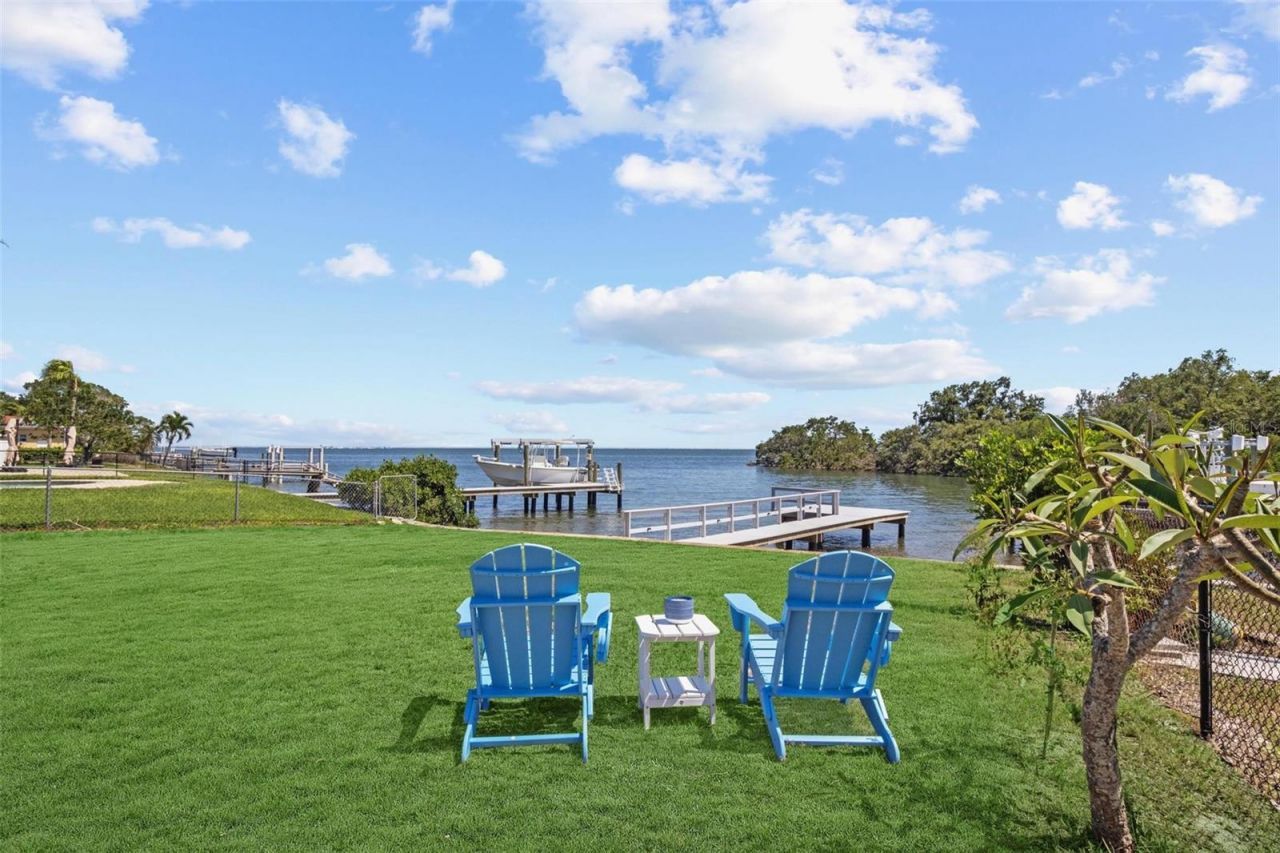 380 Colony Point Road S, Saint Petersburg, FL 33705 Photo