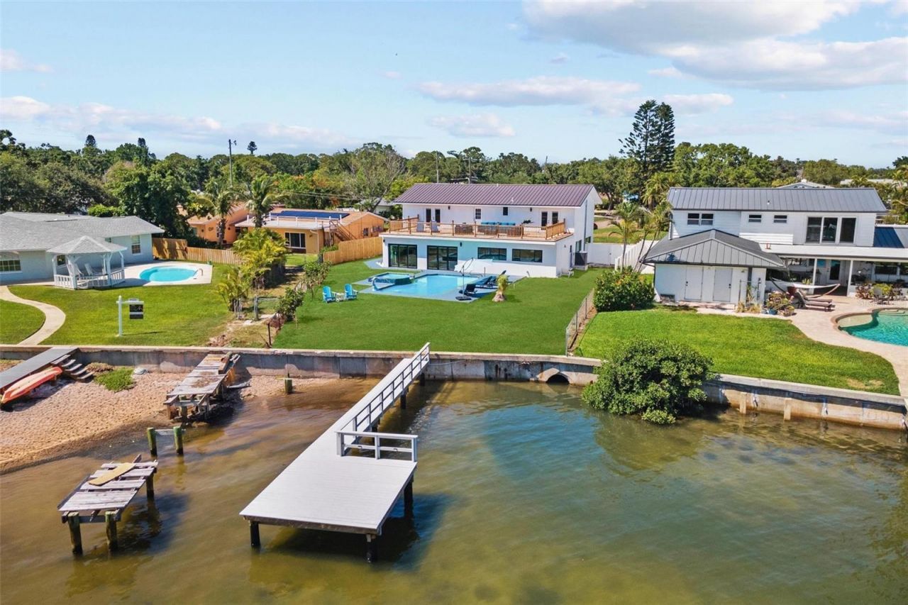 380 Colony Point Road S, Saint Petersburg, FL 33705 Photo