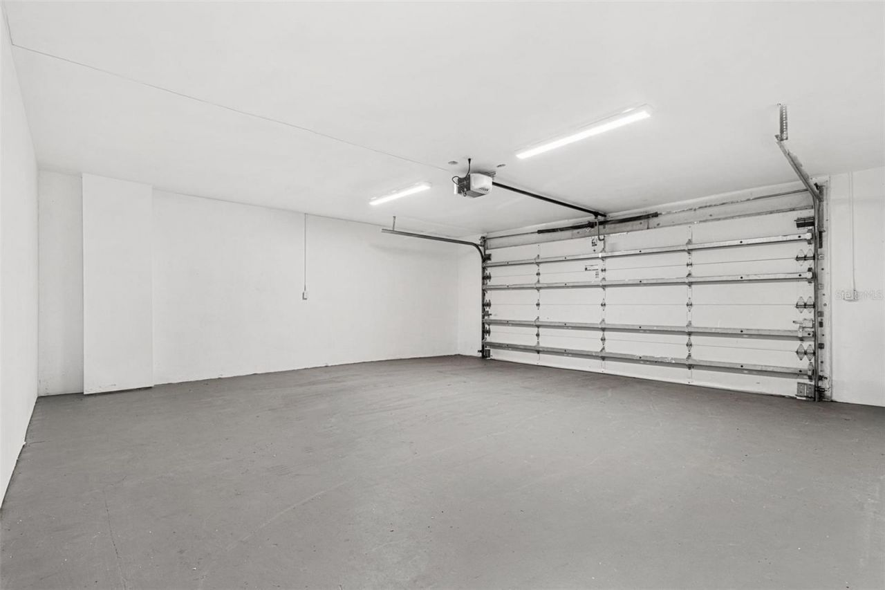 380 Colony Point Road S, Saint Petersburg, FL 33705 Photo