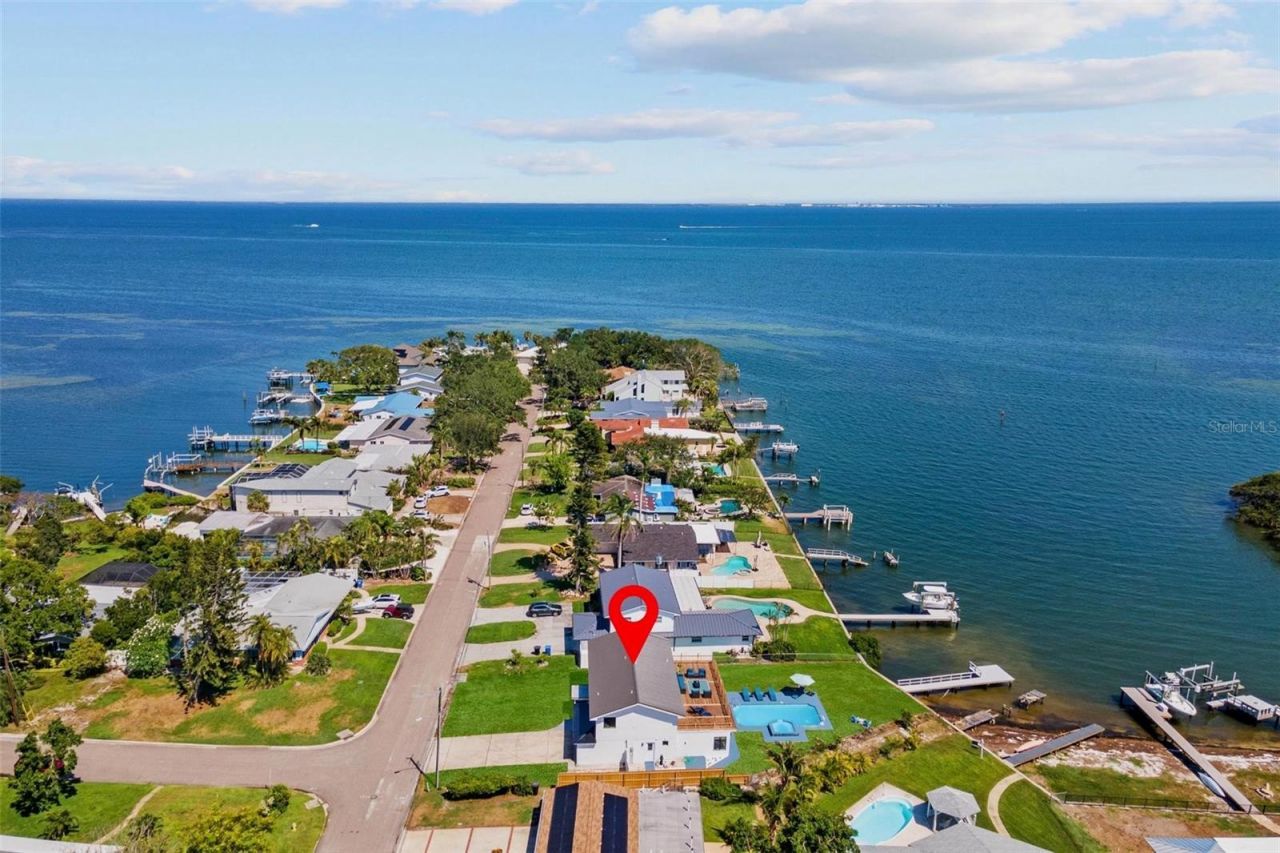 380 Colony Point Road S, Saint Petersburg, FL 33705 Photo