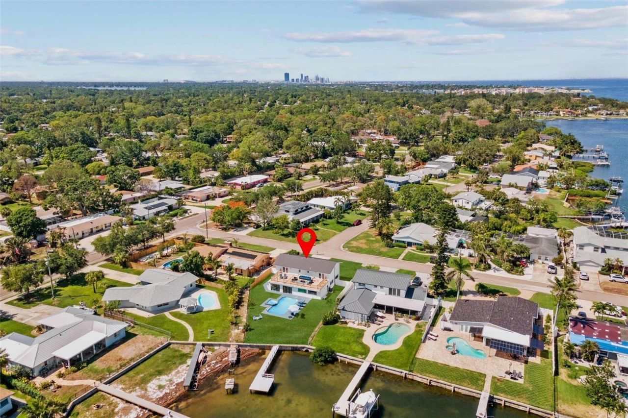 380 Colony Point Road S, Saint Petersburg, FL 33705 Photo