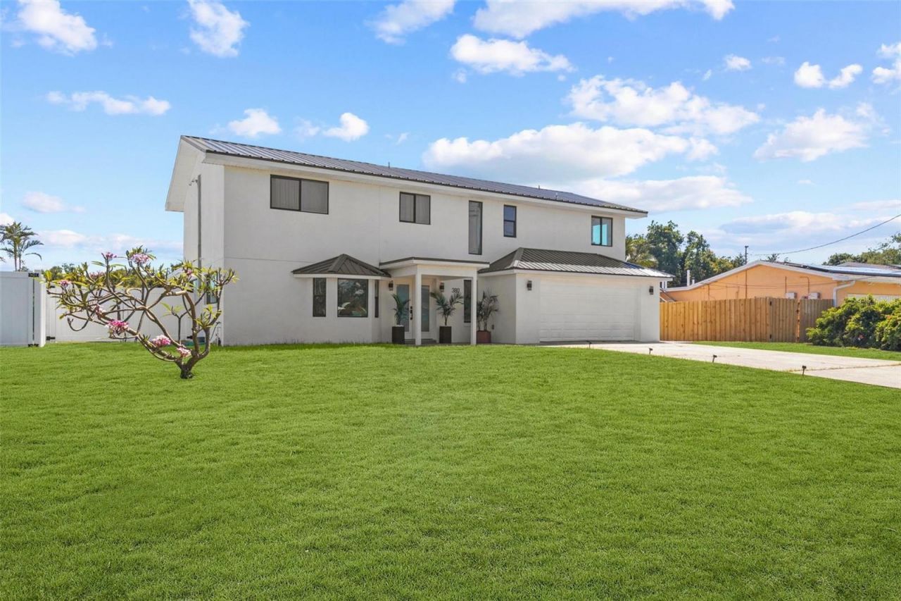 380 Colony Point Road S, Saint Petersburg, FL 33705 Photo