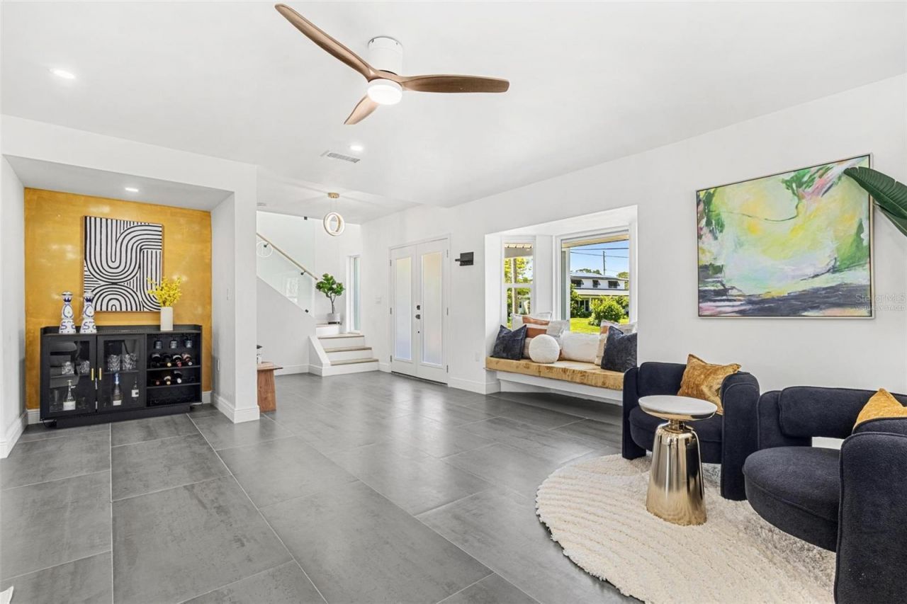 380 Colony Point Road S, Saint Petersburg, FL 33705 Photo