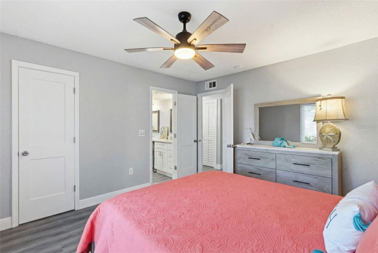 3775 40th Lane S, Unit G, Saint Petersburg, FL 33711 Photo