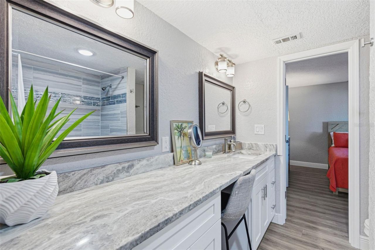 3775 40th Lane S, Unit G, Saint Petersburg, FL 33711 Photo