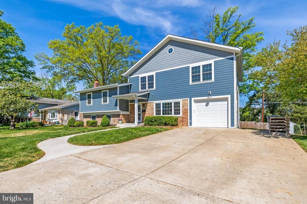 2314 Apple Hill Road, Alexandria, VA 22308 Main Photo