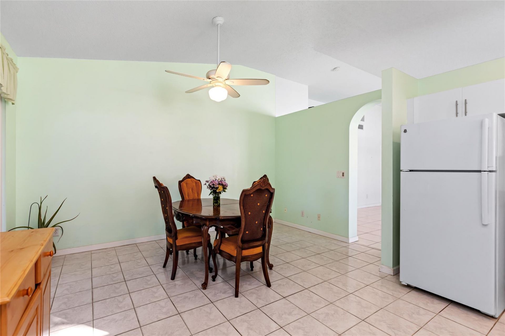857 NW 133rd Avenue, Pembroke Pines, FL 33028 Photo