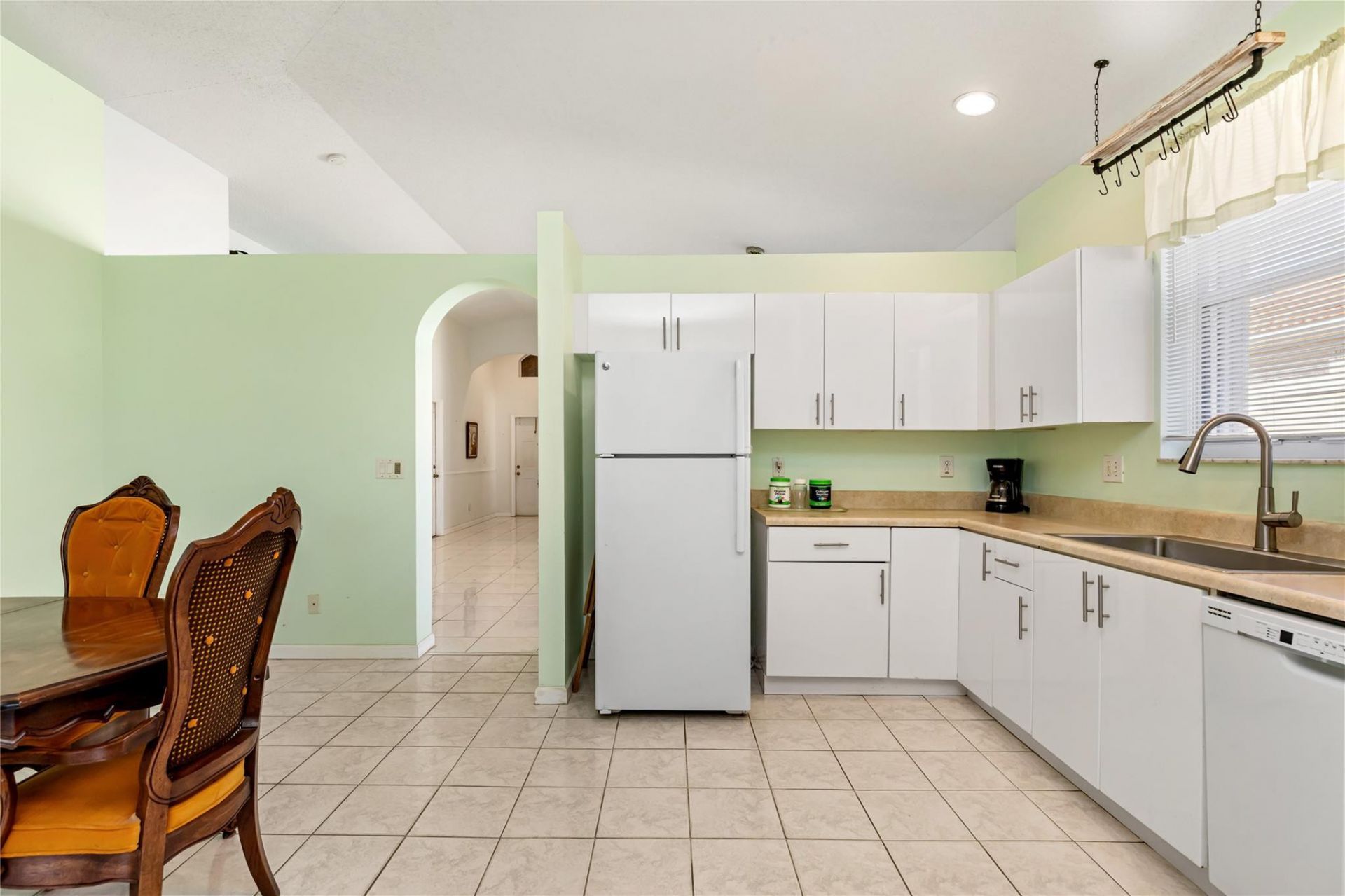 857 NW 133rd Avenue, Pembroke Pines, FL 33028 Photo