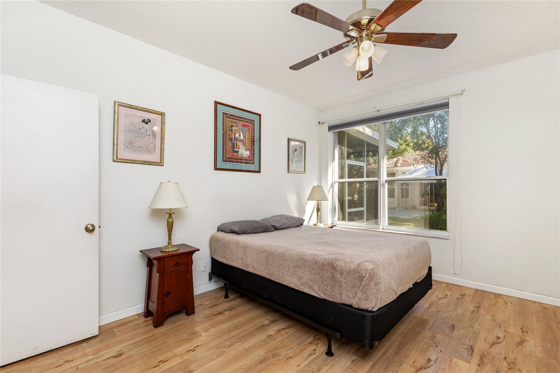 857 NW 133rd Avenue, Pembroke Pines, FL 33028 Photo