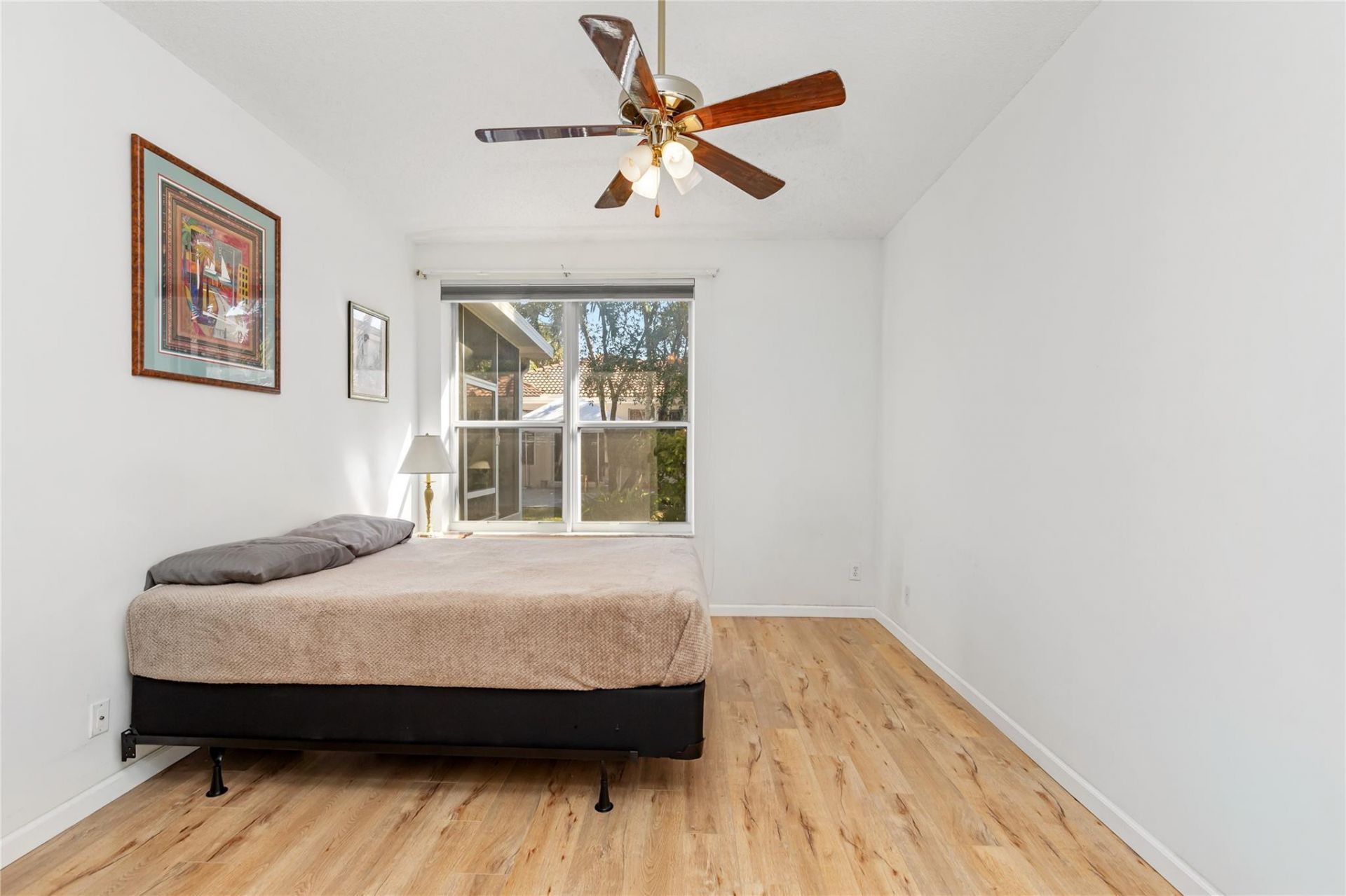 857 NW 133rd Avenue, Pembroke Pines, FL 33028 Photo