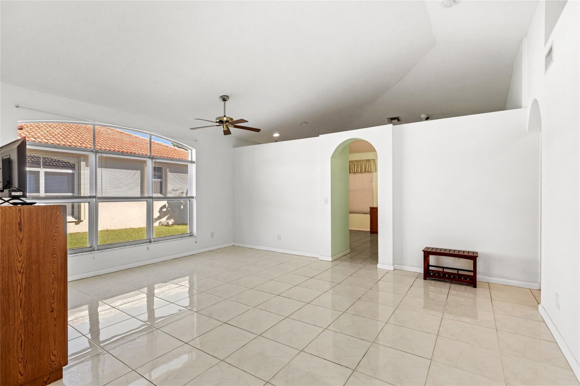 857 NW 133rd Avenue, Pembroke Pines, FL 33028 Photo
