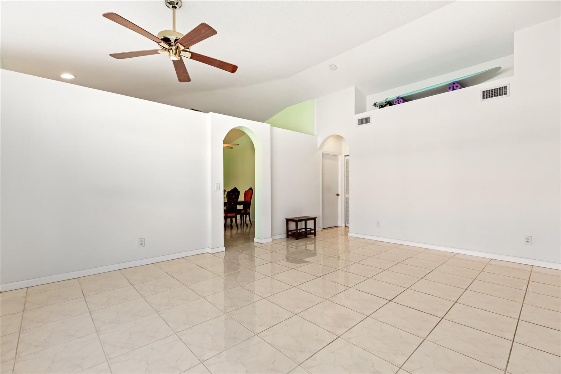 857 NW 133rd Avenue, Pembroke Pines, FL 33028 Photo