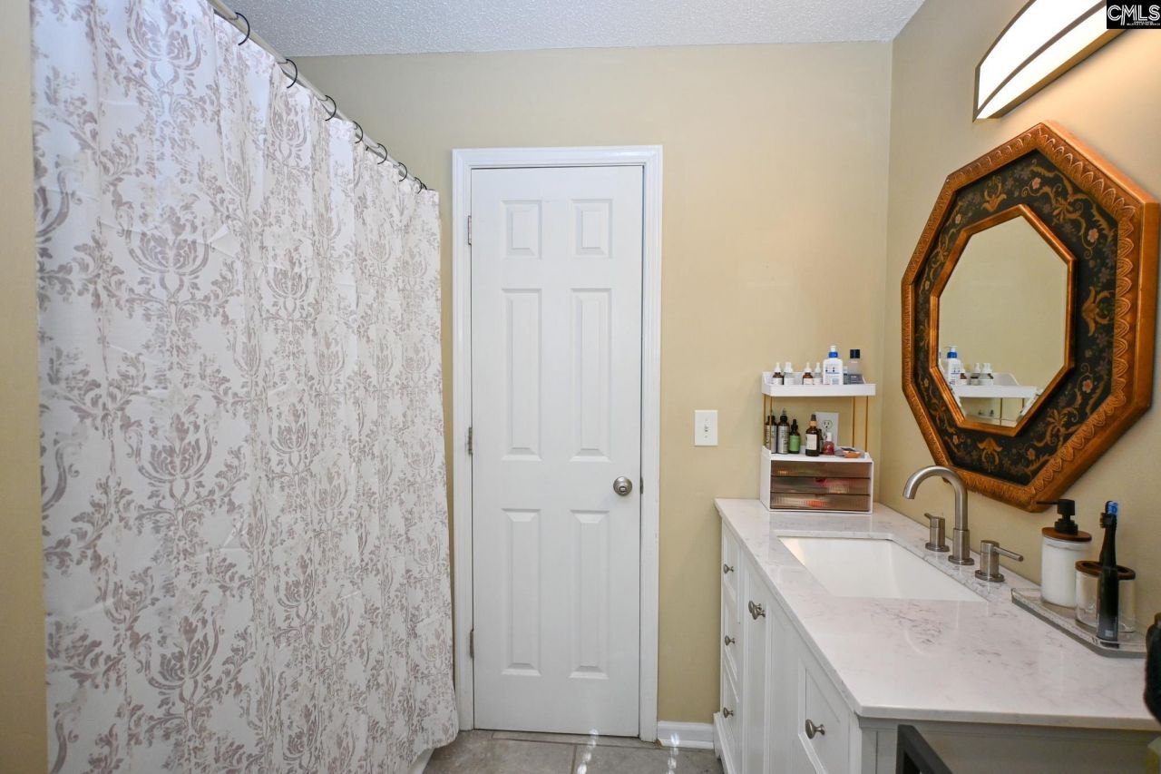 125 S Village Road Photo 21